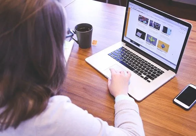 Jak znaleźć w internecie dobrą pracę w domu?